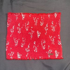 Hello!! Is a beautiful crop top but I don’t use it anymore!